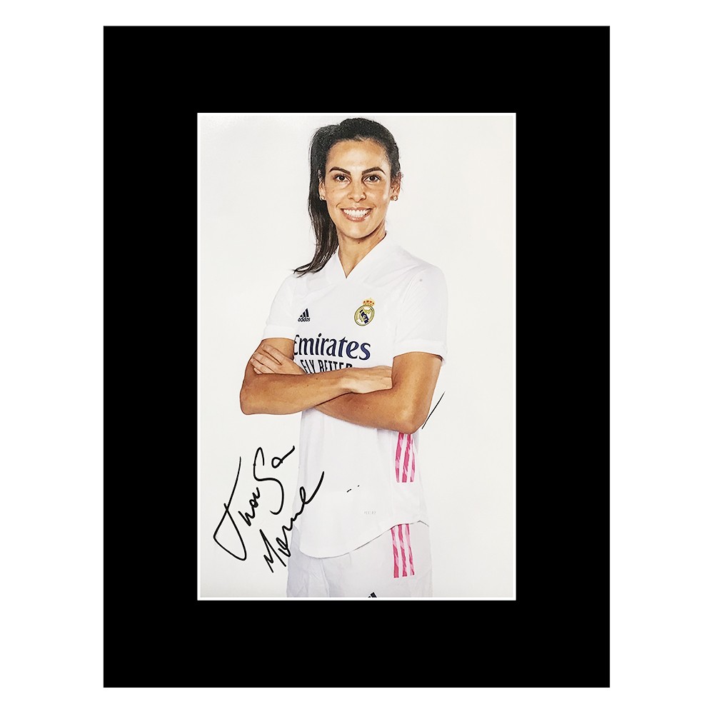 Signed Womens Football Memorabilia