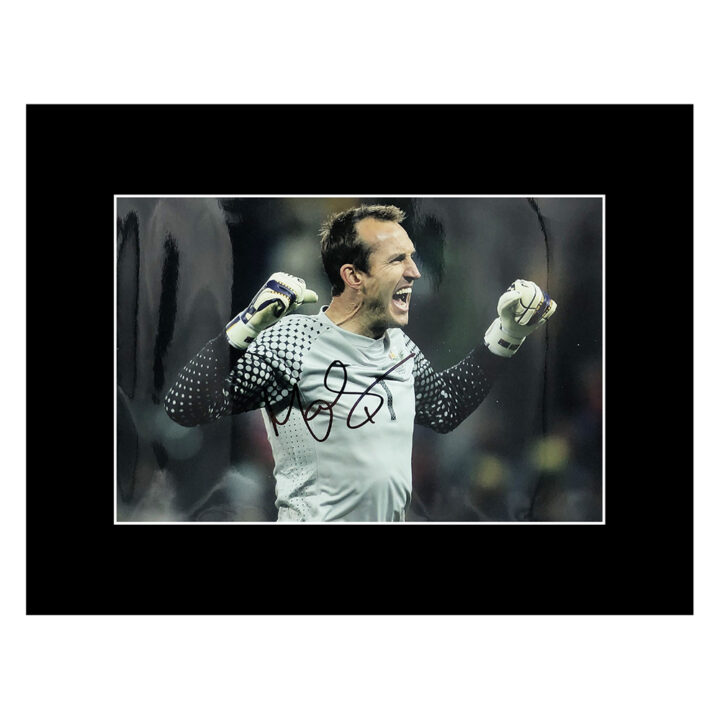 Signed Mark Schwarzer Photo Display - Australia Autograph