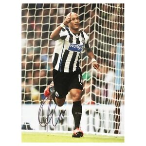 Signed Yoan Gouffran Poster Photo - Newcastle United Autograph