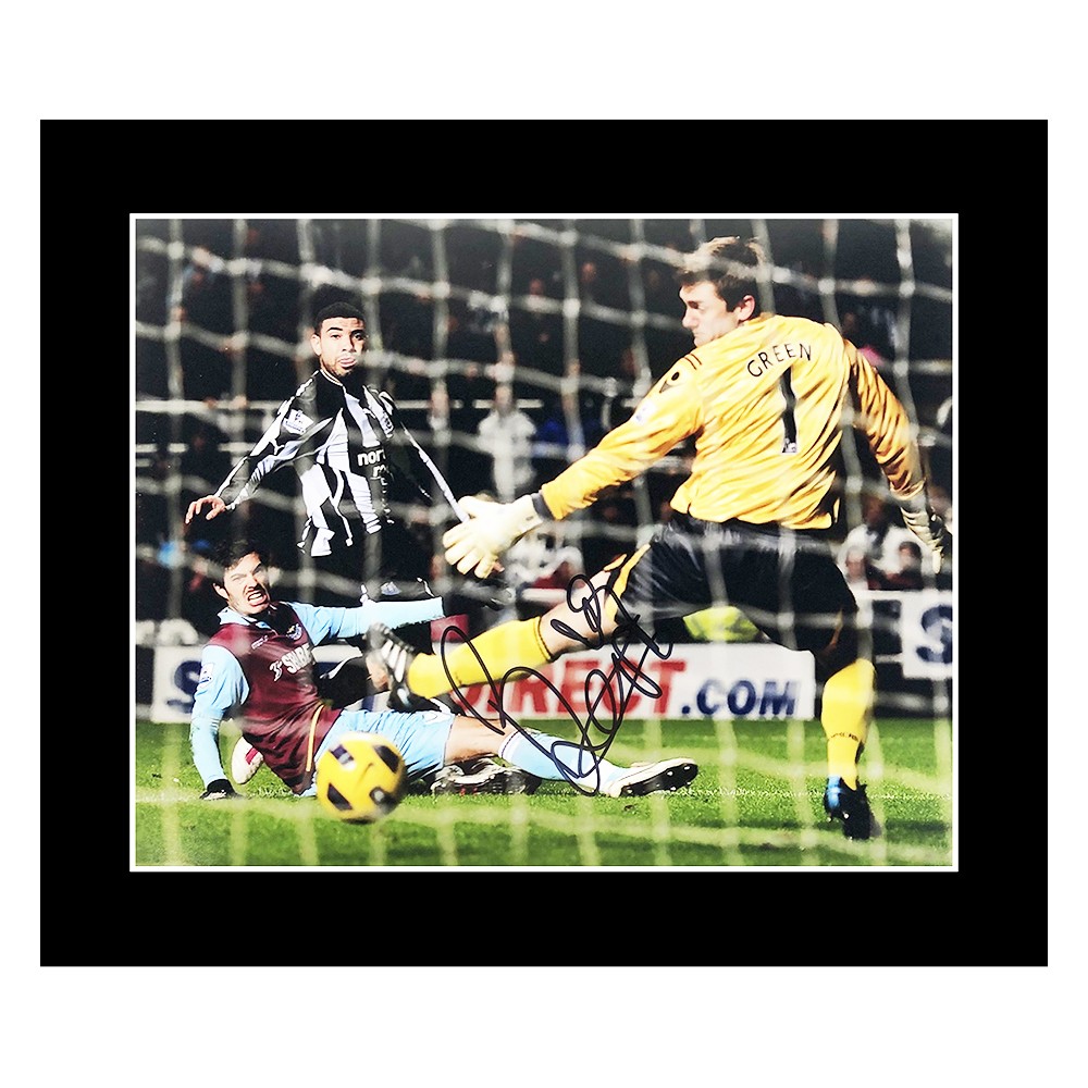 Signed Leon Best Photo Display - Newcastle Icon Autograph