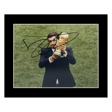 Signed Iker Casillas Photo Display - World Cup Winner