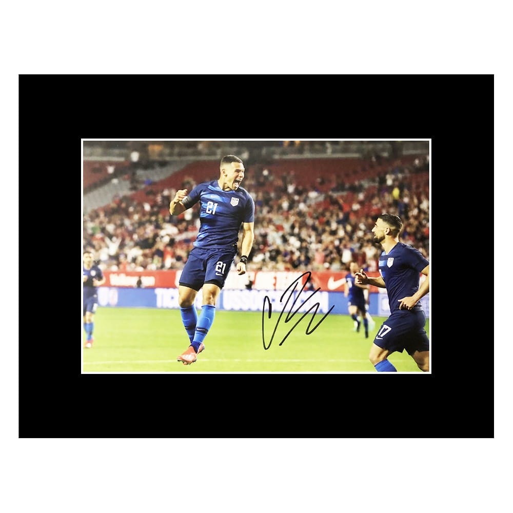 Signed Christian Ramirez Photo Display - 12x10 USA Icon