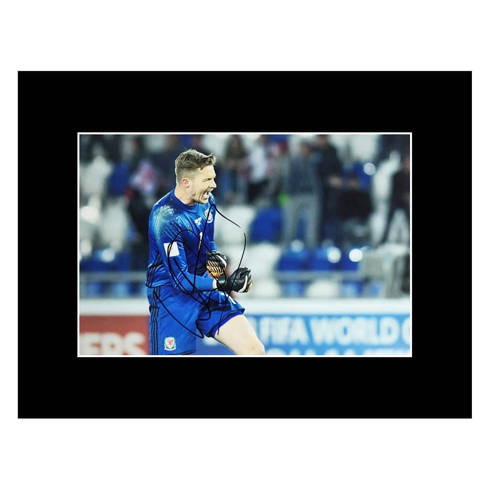 Signed Wayne Hennessey Photo Display - 16x12 Wales World Cup 2022