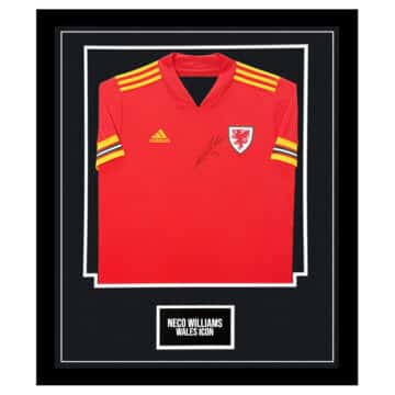 Signed Kieffer Moore Shirt Framed - Wales World Cup 2022 Jersey