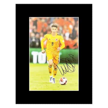 Signed Harry Wilson Photo Display - 16x12 Wales Icon