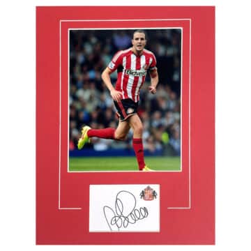 Signed John O'Shea Photo Display - 16x12 Sunderland Icon