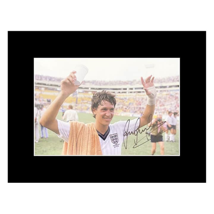 Signed Gary Lineker Photo Display - 16x12 England Icon Autograph