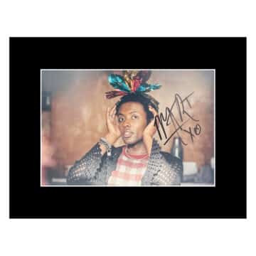 Signed Omari Douglas Photo Display - 16x12 TV Icon Autograph