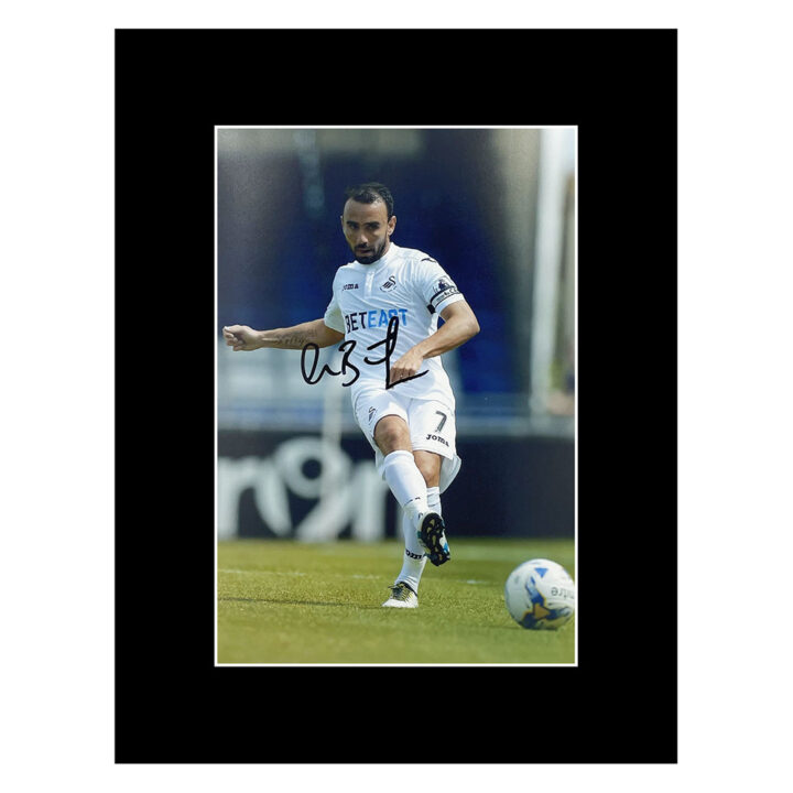 Signed Leon Britton Photo Display 16x12 - Swansea City Icon