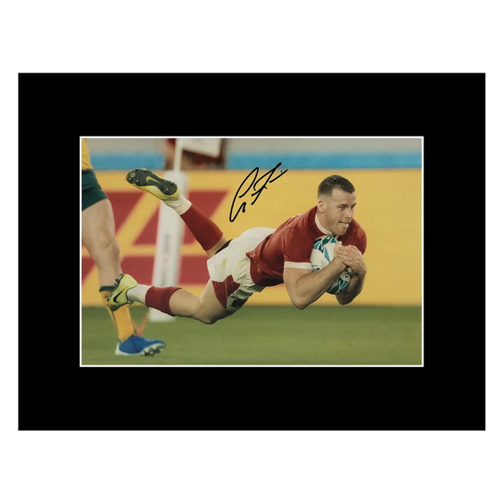 Gareth Davies Signed Photo Display 16x12 - Wales Icon