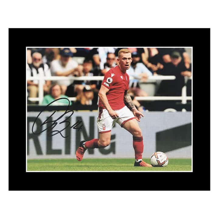 Signed Lewis O’Brien Photo Display 12×10 – Nottingham Forest Icon