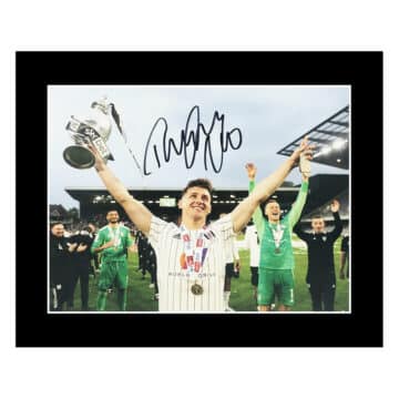 Signed Tom Cairney Photo Display 12×10 – Fulham Icon