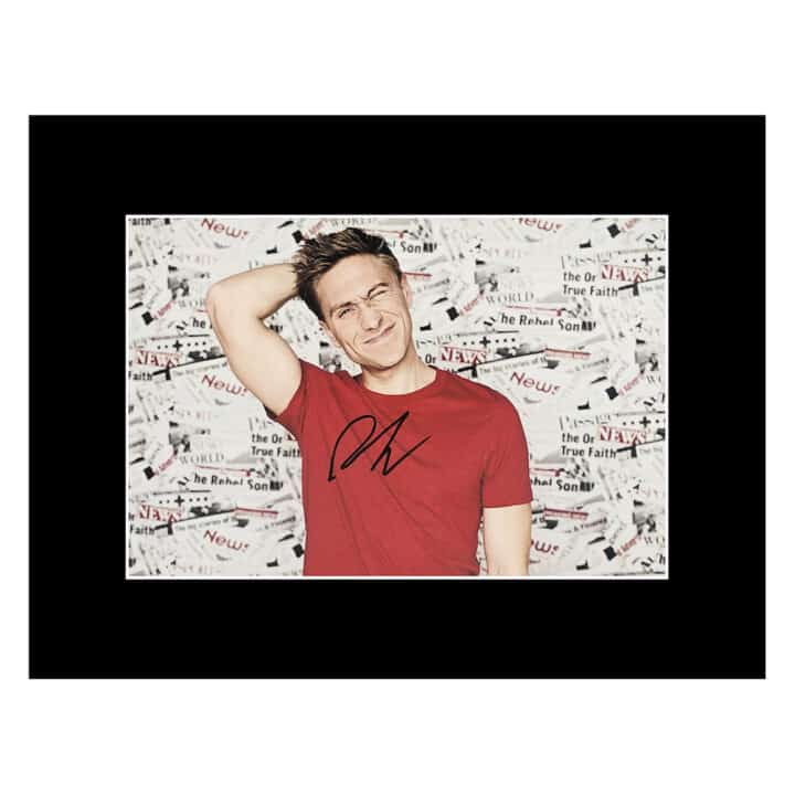 Signed Russell Howard Photo Display 16×12 – TV Icon