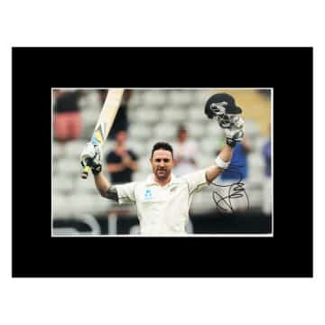 Signed Brendon McCullum Photo Display – 16×12 New Zealand Icon