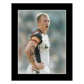 Signed Tommy Reffell Photo Display 12×10 – Leicester Tigers Icon