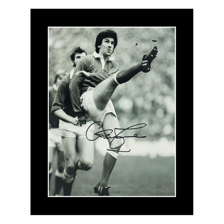 Signed Gareth Davies Photo Display 12x10 - Wales Rugby Icon Autograph