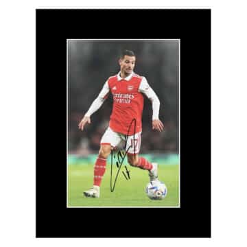 Signed Cedric Soares Photo Display 16x12 - Arsenal Icon