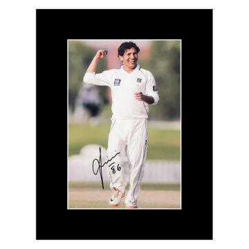 Yasir Shah Signed Photo Display - 16x12 Pakistan Cricket Icon