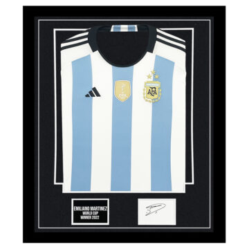 Emiliano Martínez Signed Framed Display Shirt - World Cup Winner 2022