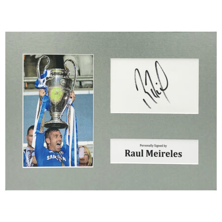 Signed Raul Meireles Photo Display - 12x8 Champions League Winner 2012