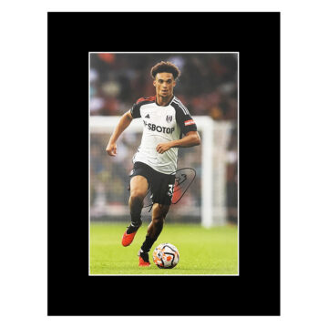 Autograph Antonee Robinson Photo Display 16x12 - Fulham FC Icon