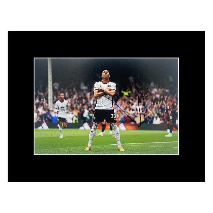 Autograph Carlos Vinícius Photo Display 16x12 - Fulham FC