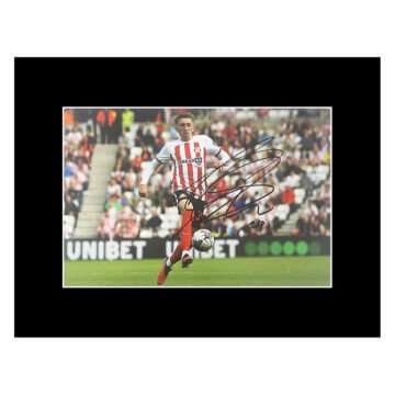 Autograph Dan Neil Photo Display 16x12 - Sunderland Icon