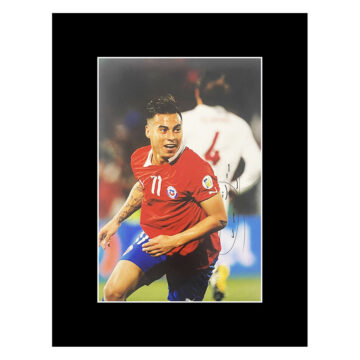 Autograph Eduardo Vargas Photo Display 16x12 - Chile Icon