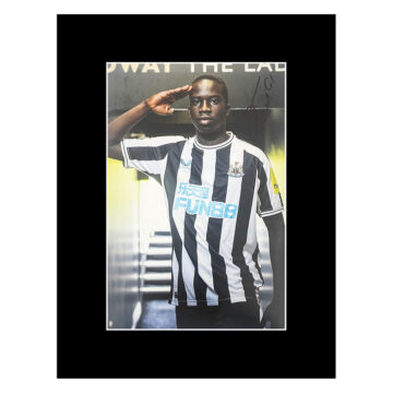 Autograph Garang Kuol Photo Display 16x12 - Newcastle United Icon