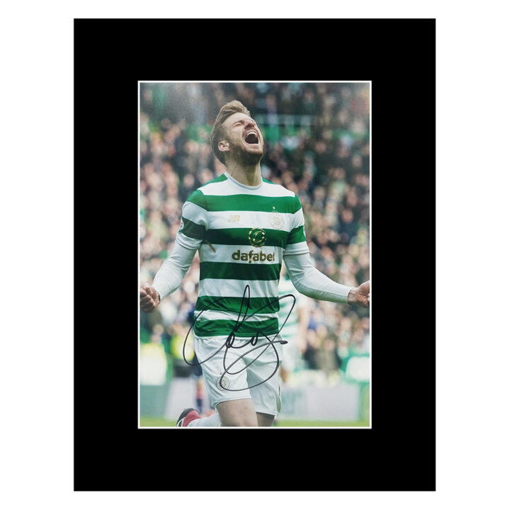 Autograph Stuart Armstrong Photo Display 16x12 - Celtic FC Icon