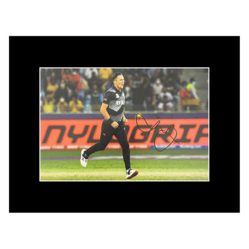 Autograph Trent Boult Photo Display 16x12 - New Zealand Icon