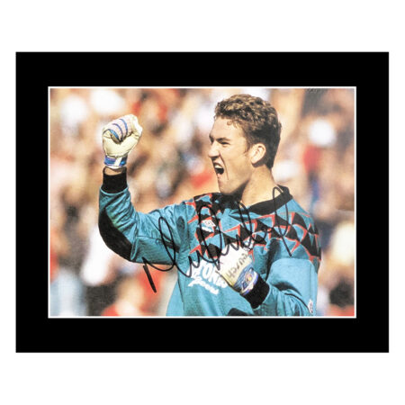 Signed Mark Crossley Photo Display - 10x8 Nottingham Forest Icon