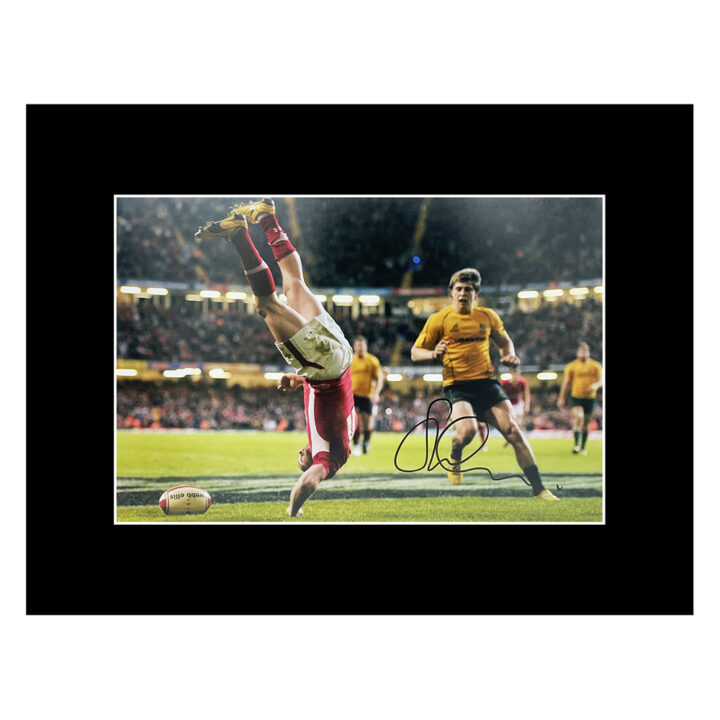 Signed Shane Williams Photo Display - 16x12 Wales Rugby TRY v Wallabies