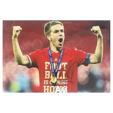 Philipp Lahm Signed Poster Photo - 18x12 Bayern Munich Icon (Damaged)