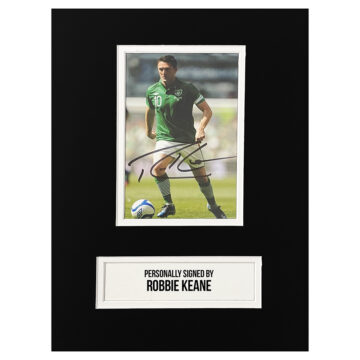 Robbie Keane Signed Photo Display - 12x8 Republic Of Ireland Autograph