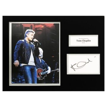 Signed Tom Chaplin Photo Display - 10x8 Music Icon Autograph